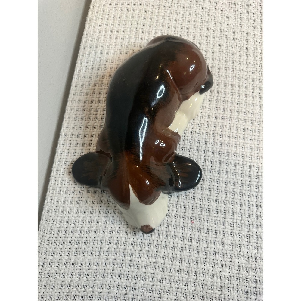 Vintage Ceramic Sleeping Basset Hound Figurine Brown White Glossy Dog Decor Home - Picture 10 of 14